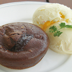フォンダンショコラ　バニラアイス付き