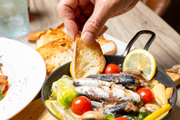 お酒と料理のマリアージュをお楽しみください