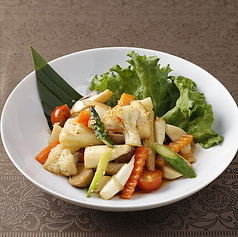 パットパック ルアムミット　マコモ茸と彩り野菜のナンプラー炒め