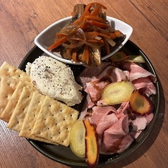 シェフの気まぐれ前菜盛り合わせ3種