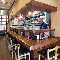 焼き手の技を目の前で楽しむ特等席