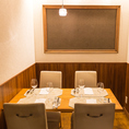 半個室のテーブル4席