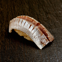 こだわりのシャリと職人技が織りなす絶妙なハーモニー