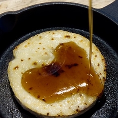 鉄板焼きカマンベール~メイプル添え~
