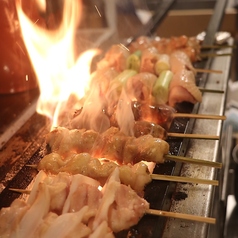 炭火で引き出す素材の旨味と香ばしさへのこだわり