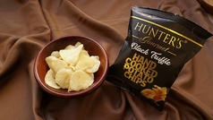 トリュフ&チーズポテトチップスの写真