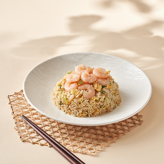 【飯・麺》　海老入り卵炒飯