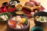 美味しい三重県の郷土料理を食べられます♪