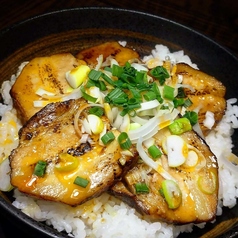 チャーシュー丼