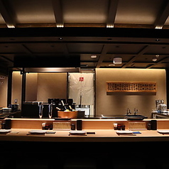 忘新年会に♪20名様から最大50名様までご案内出来ます。貸切宴会もお気軽にご相談下さい。貸切のご相談はフレキシブルに対応させて頂きます。人数・ご予算等お気軽にお問い合わせください。♪大規模パーティや大型宴会も随時承っております★