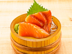 サーモンの刺身