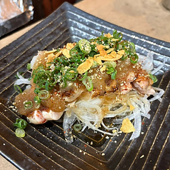 炙りもも叩き