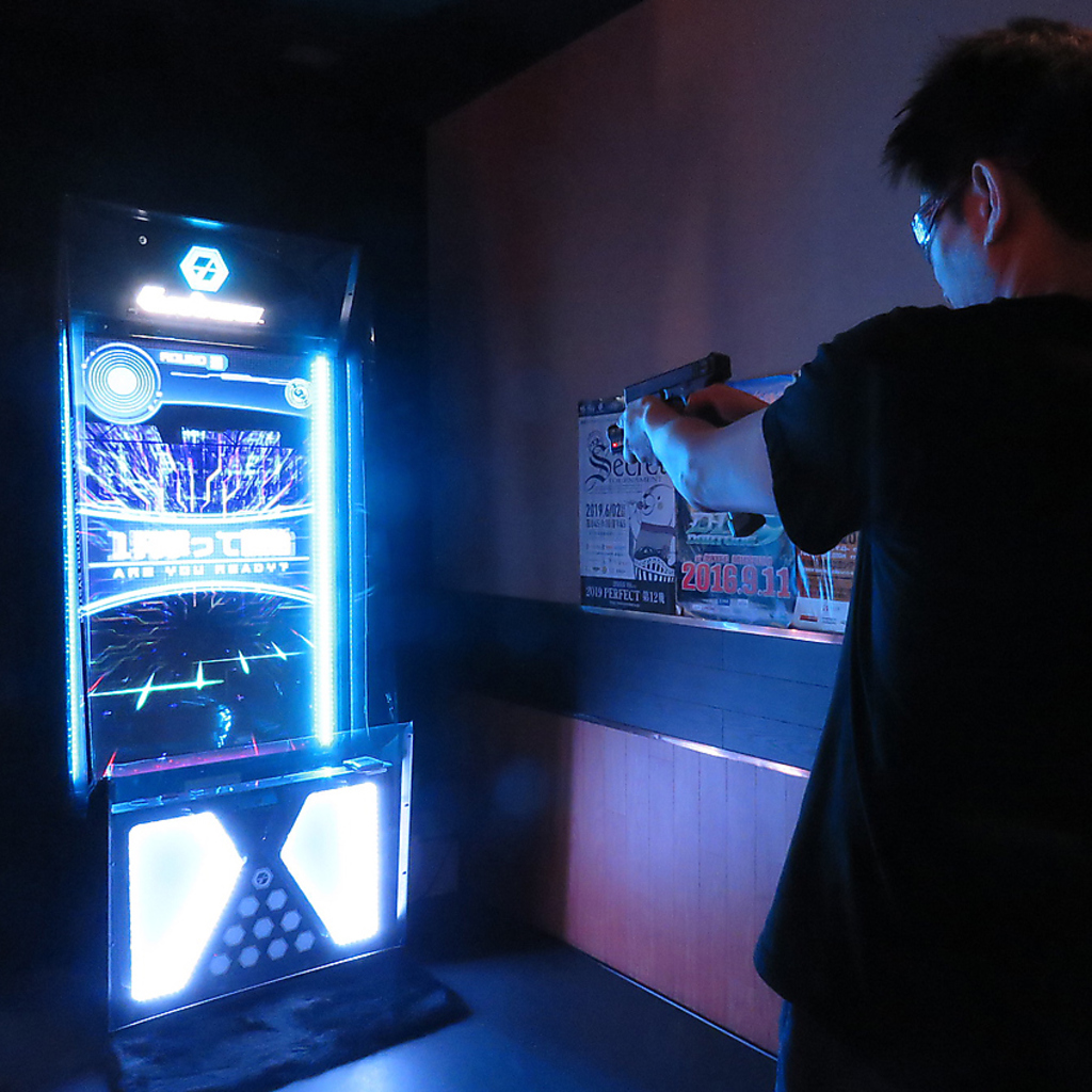 リアルな衝撃を体感できるシューティングガンアリーナを設備！命中した際の爽快感を体験できます♪