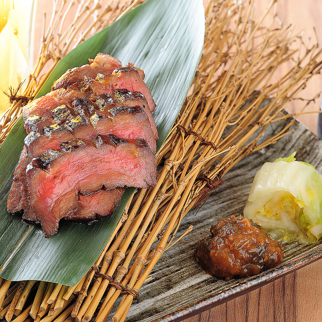 海鮮料理が自慢なのはもちろんドリンクに合う逸品メニューも充実！ぜひお好きな料理を味わって下さい