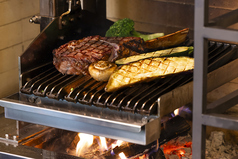 本格肉料理を堪能する極上のひとときを