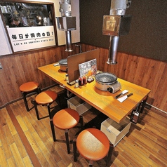 広々としたテーブル席はご宴会や女子会にもオススメ◎コスパ抜群の美味しい焼肉を、皆様でお楽しみください☆