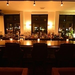 金・土曜21時～24時限定でバー&ナイトカフェをカウンター側で営業しております！これぞ大人の空間♪