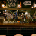 肩を寄せ合い語り合うのにぴったりのカウンター席です。カップル・友人とゆっくり話したい方・ご夫婦などでのご利用に最適です!