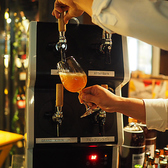 【タップマルシェ】クラフトビール専用のサーバー「タップマルシェ」で注ぐクラフトビールがお楽しみいただけます♪毎月変わる銘柄もタップ・マルシェで☆今月は、「ブルックリンサマーエール」「496」「よなよなエール」「ホワイトエール」の4種類をご用意！