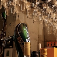 ビールは船橋で珍しいカールスバーグを生ビールでご提供