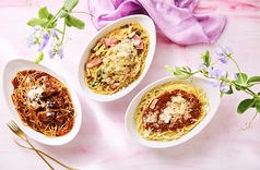 牛肉のラグー/焦がしチーズときのことベーコンのミートクリーム/北海道産チーズのミートソース