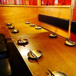 仕切りを外すと25名様までの宴会が可能です！