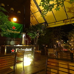 24：00まで営業♪爽やかランチや夜風を感じながらのディナーなど…テラス席をたのしめちゃう☆