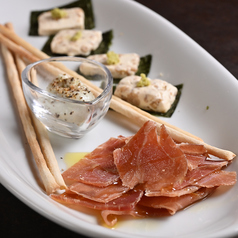 ブルーチーズディップ&グリッシーニ