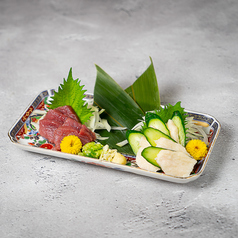 馬刺し2種盛り合わせ