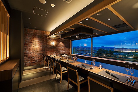 THE MILESTONE U }CXg[