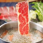 新鮮な馬肉や魚を使用した熊本の郷土料理はどれも絶品で、舌鼓を打ちます♪お酒と一緒に堪能ください