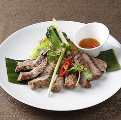 ムーヤーン　ひめゆりポークのオーブン焼きオリジナルスパイスを効かせて