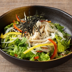 しっとり蒸し鶏の和風サラダ