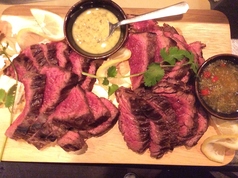 アンガスビーフのグリルがメイン　１５０分飲み放題コース4980円の写真