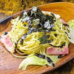 ベーコンと塩コンブパスタ