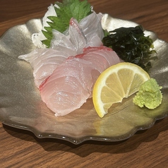 その日仕入れた新鮮なお魚たち！！