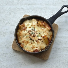 リガトーニ入りあぐー豚ラグーのグラタン