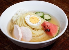 比内地鶏スープの「冷麺」（別添え辛味付き）