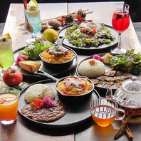 大好評!!＆ROLL特製のランチプレートは1200円から☆