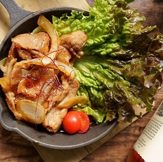 豚バラとオニオンの絶品旨辛ダレ