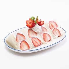 博多あまおうサンド