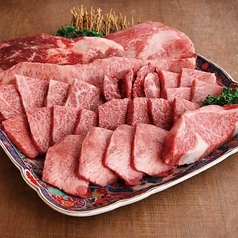 完全予約制　米沢牛１０点盛り