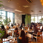 広々店内は大人数OK！！貸切パーティーやWedding2次会にもオススメです☆彡