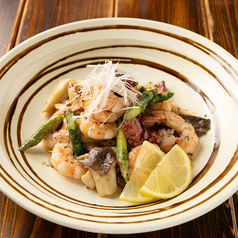 海鮮のガーリックバターソテー