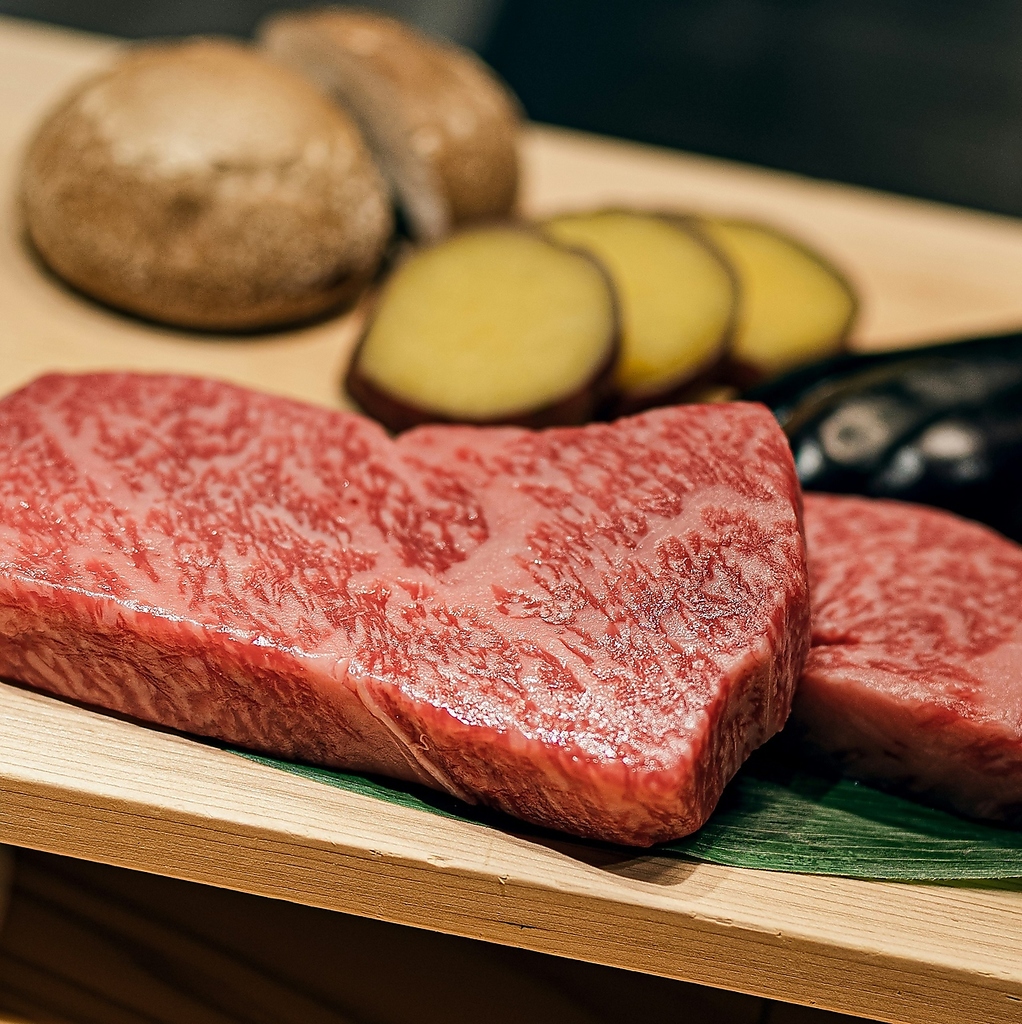 厳選黒毛和牛の食べ放題