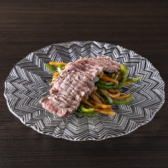 レア黒毛和牛の青椒肉絲