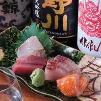 全国の銘酒を引き立てる、職人技が光る手作り和食