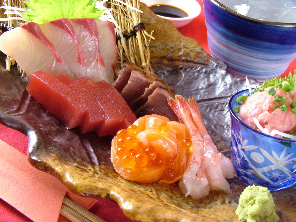 【オススメ】本日のお造り盛780円…鮮度の高い魚を種類豊富にこの価格で提供！