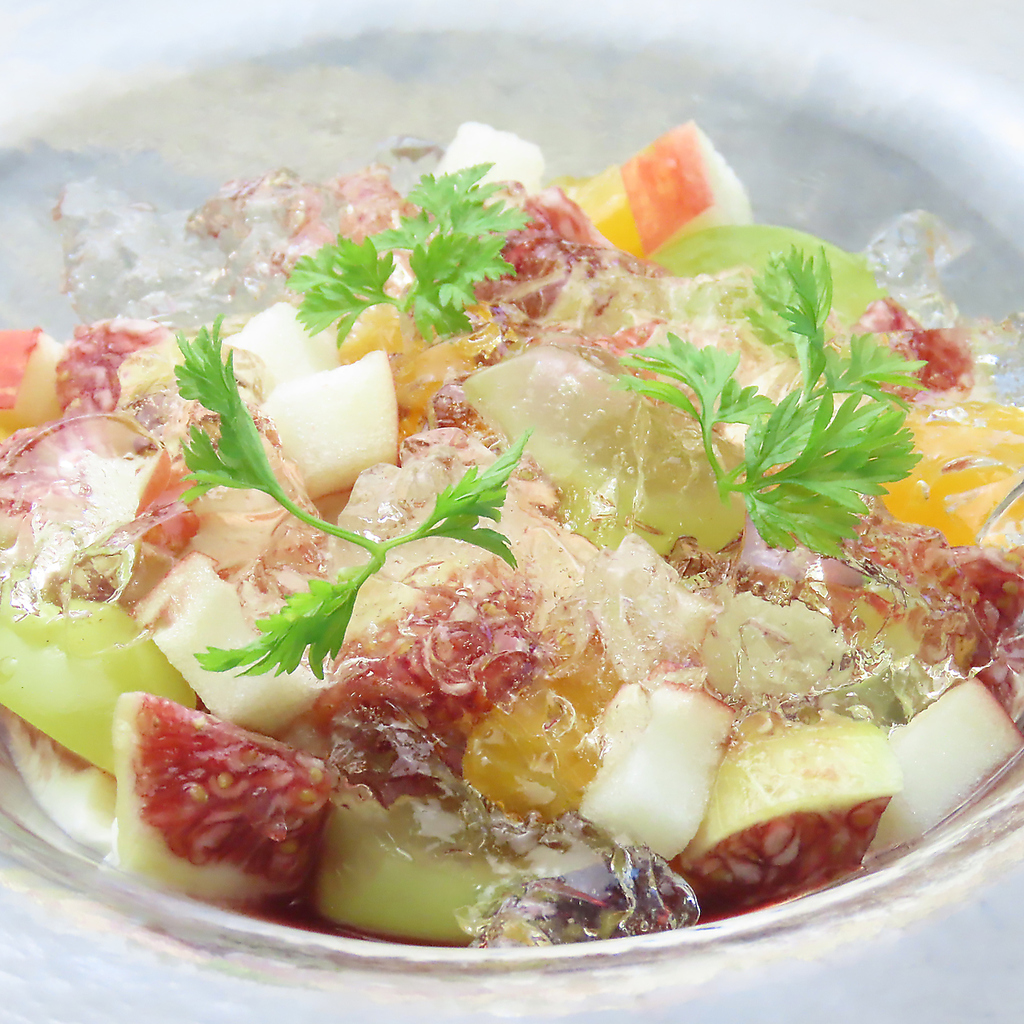 リゾートホテルのシェフを経験した店主が贈るフルコース◎特別な日にぜひお召し上がりください。