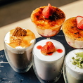 食後を彩るデザートは、見た目も可愛らしく華やかなラインナップをご用意◎甘さと口どけのバランスにこだわり、最後の一口まで満足感をお楽しみいただけます♪